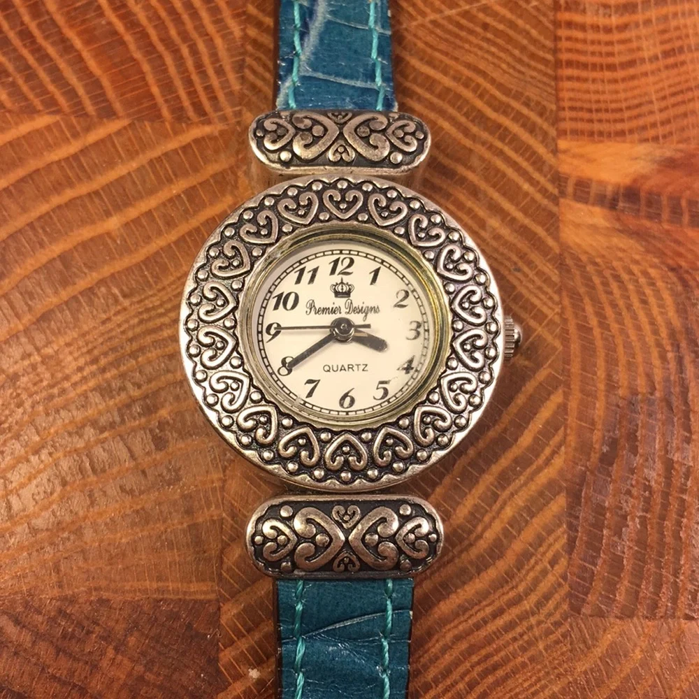 Premier Designs NWOT quartz Japan movement watch